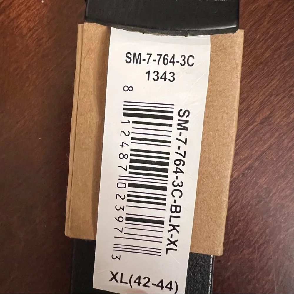 Men's Stone Mountain Genuine Leather Belt black classic NWT